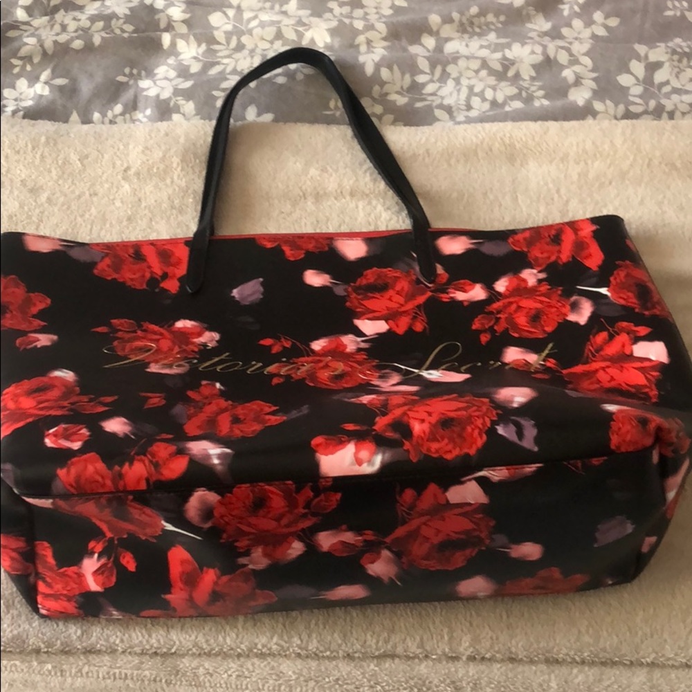 Victoria’s Secret tote bag